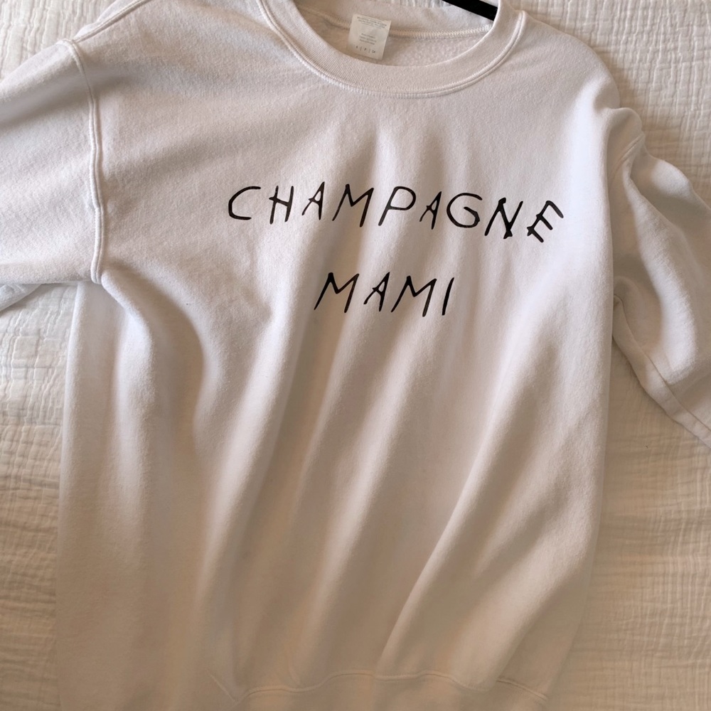 Champagne mami crewneck